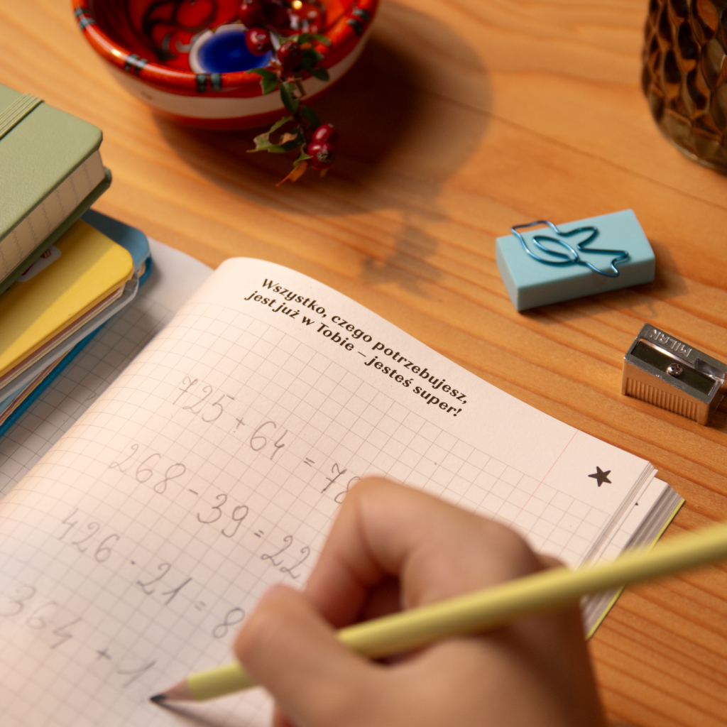 zeszyty szkolne z motywacjami zdj na stronę 1